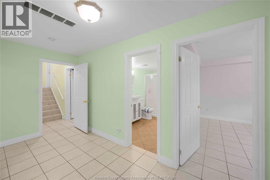 2336 Radcliff Avenue, Windsor, Ontario  N8P 1V5 - Photo 25 - 26008599