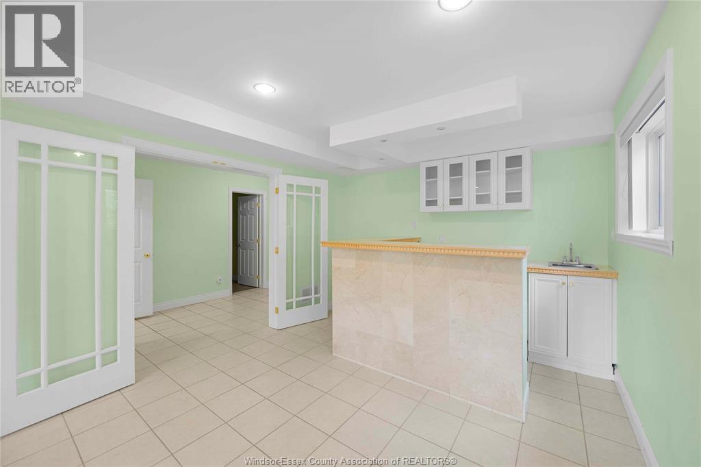 2336 Radcliff Avenue, Windsor, Ontario  N8P 1V5 - Photo 27 - 26008599
