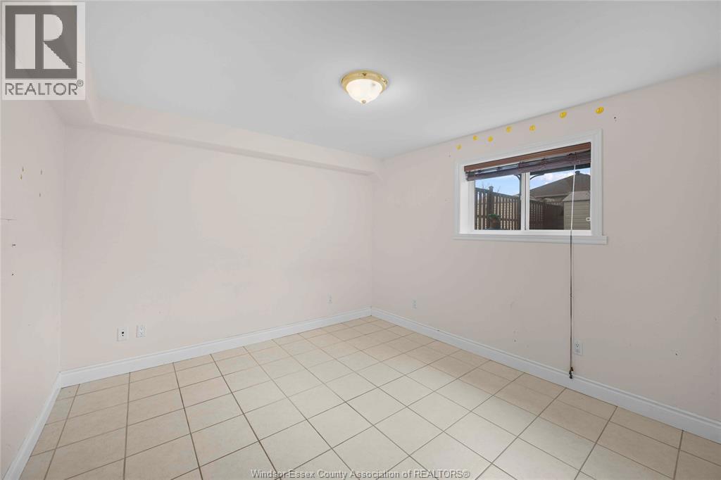 2336 Radcliff Avenue, Windsor, Ontario  N8P 1V5 - Photo 31 - 26008599