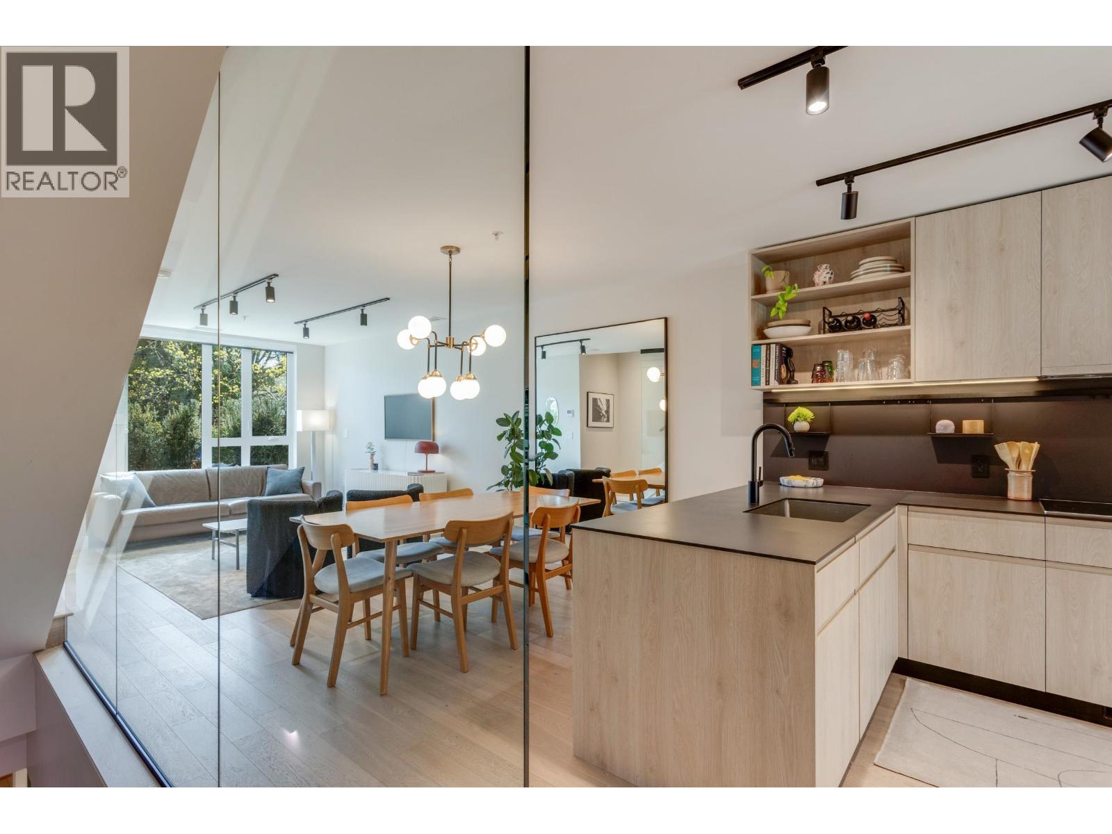 3973 Fleming Street, Vancouver, British Columbia  V5N 0J1 - Photo 6 - R3110559