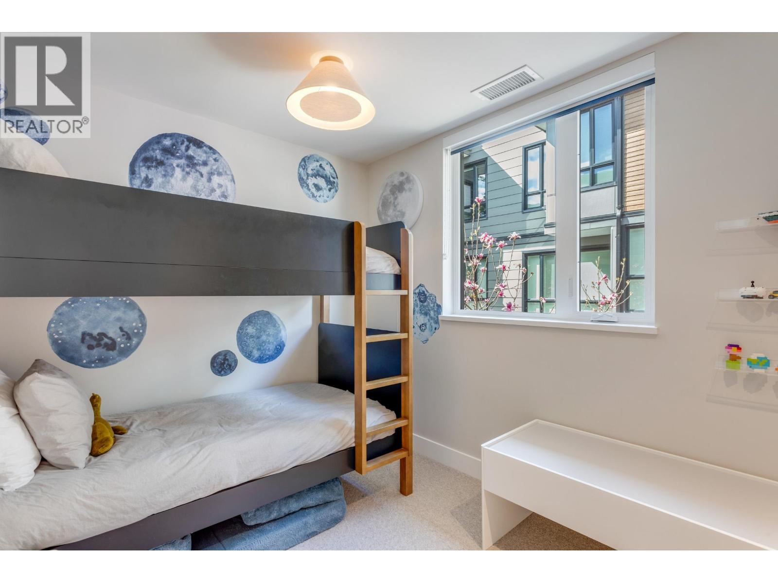 3973 Fleming Street, Vancouver, British Columbia  V5N 0J1 - Photo 9 - R3110559