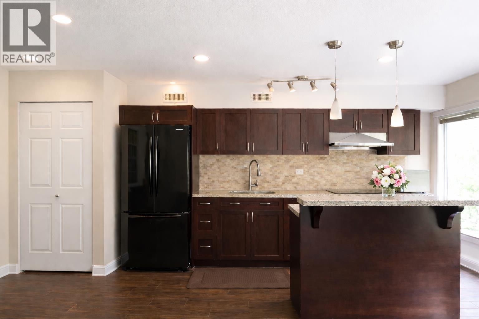 866 Sinclair Street, West Vancouver, British Columbia  V7V 3V9 - Photo 4 - R3113212