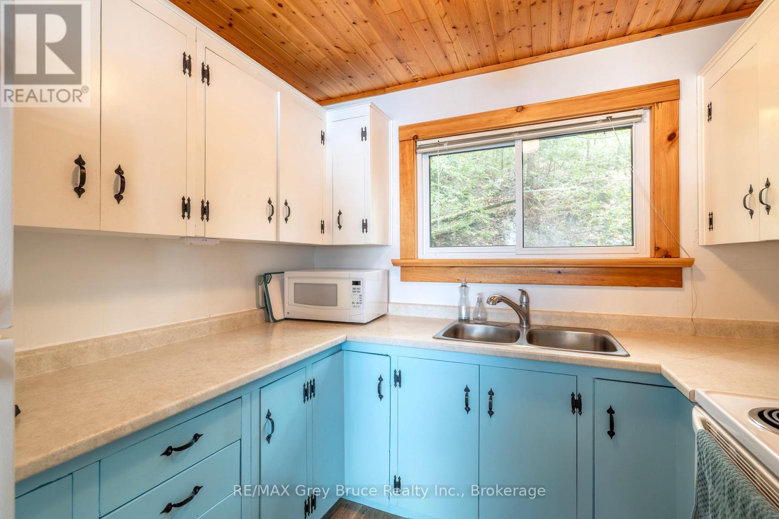 148 Sunnyview Drive, South Bruce Peninsula, Ontario  N0H 1A0 - Photo 13 - X13019910