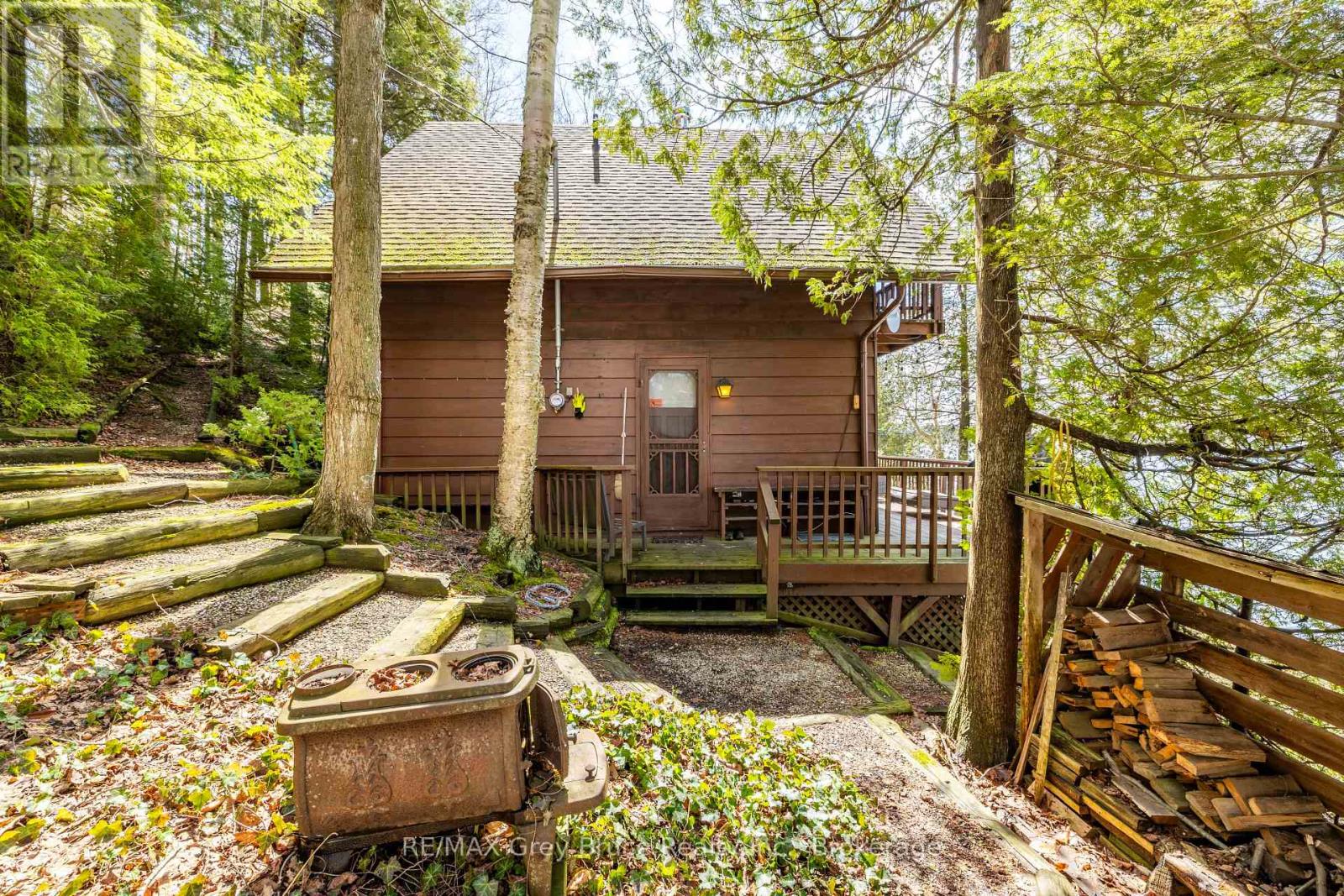 148 Sunnyview Drive, South Bruce Peninsula, Ontario  N0H 1A0 - Photo 3 - X13019910