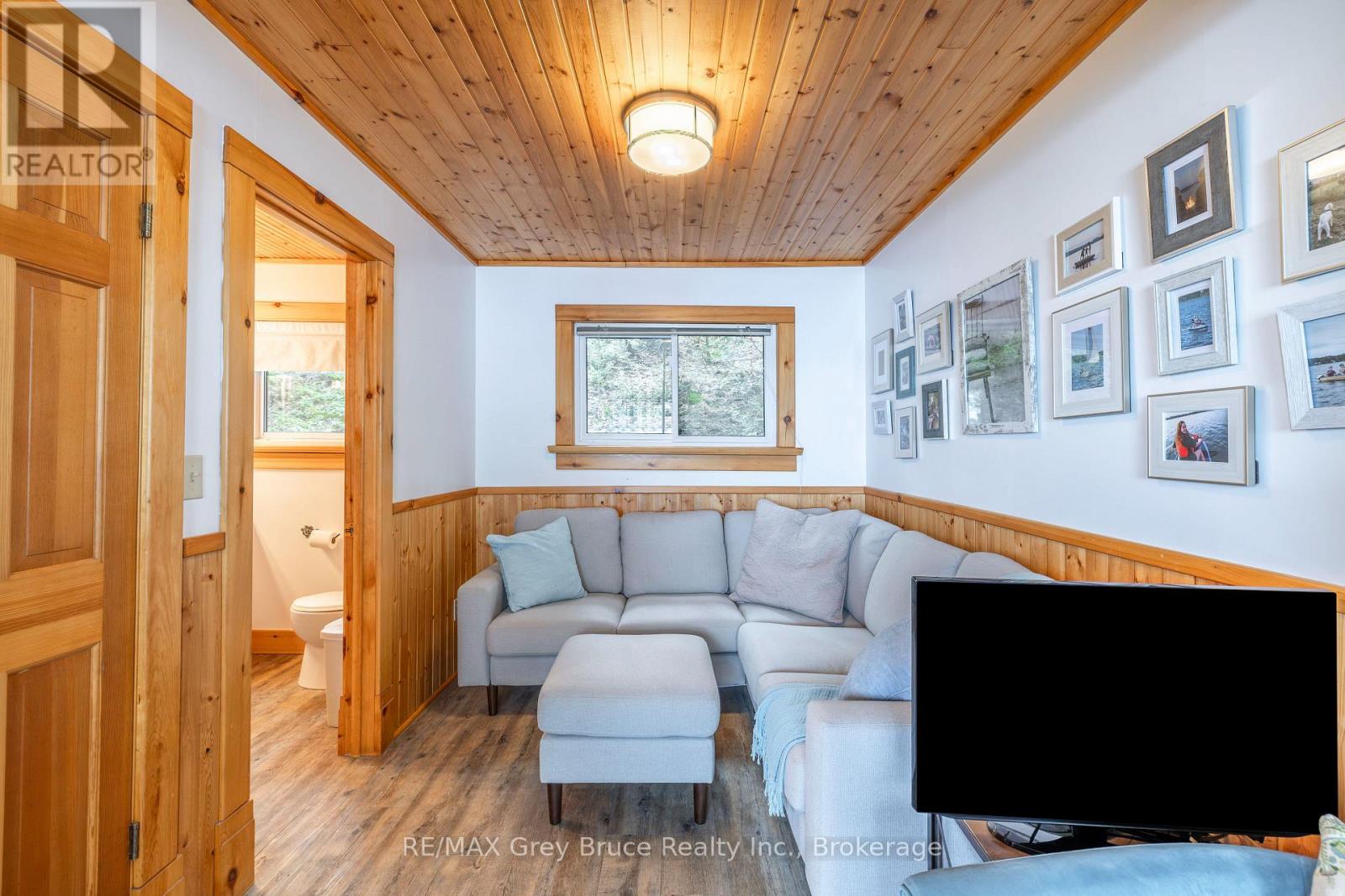 148 Sunnyview Drive, South Bruce Peninsula, Ontario  N0H 1A0 - Photo 9 - X13019910