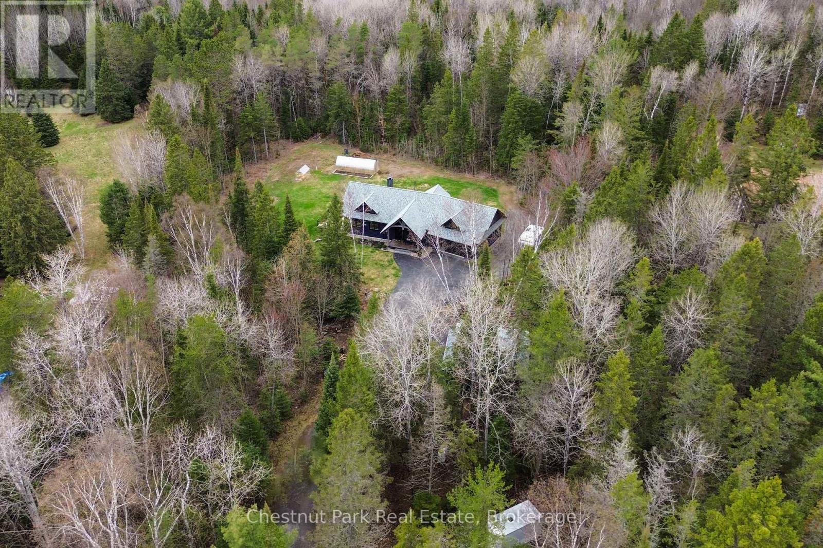 86 BOWYER ROAD, Huntsville, Ontario