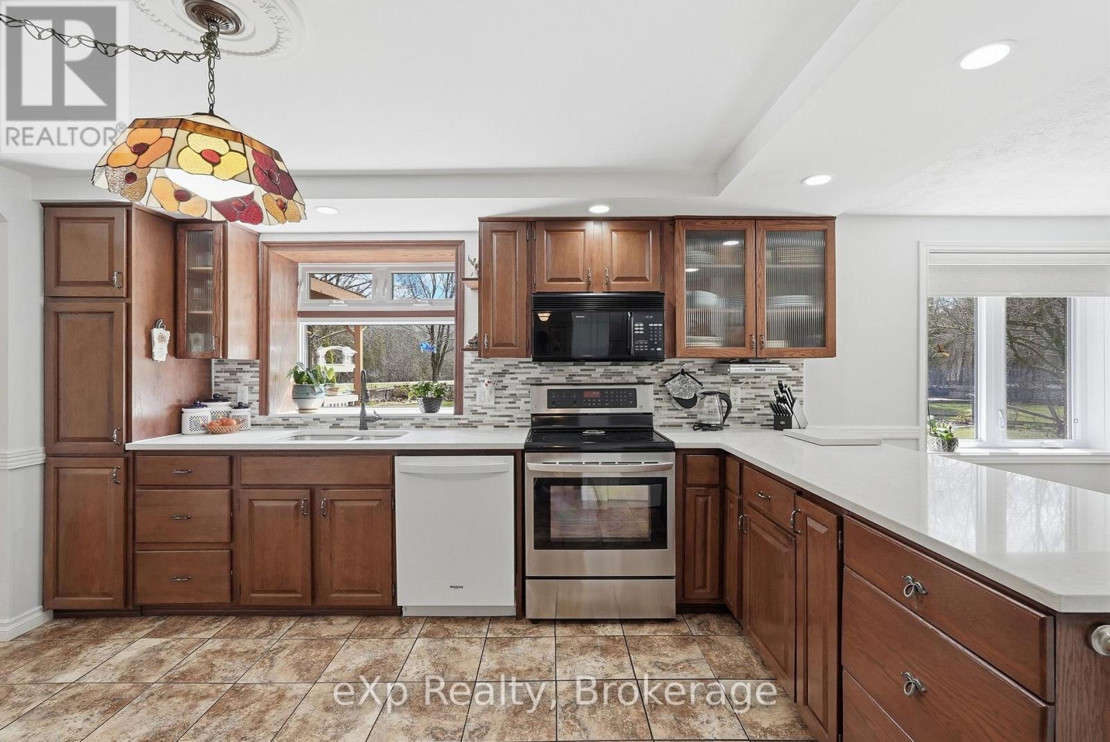 990 Heritage Drive, Huron-Kinloss, Ontario  N2Z 0C2 - Photo 19 - X13019978