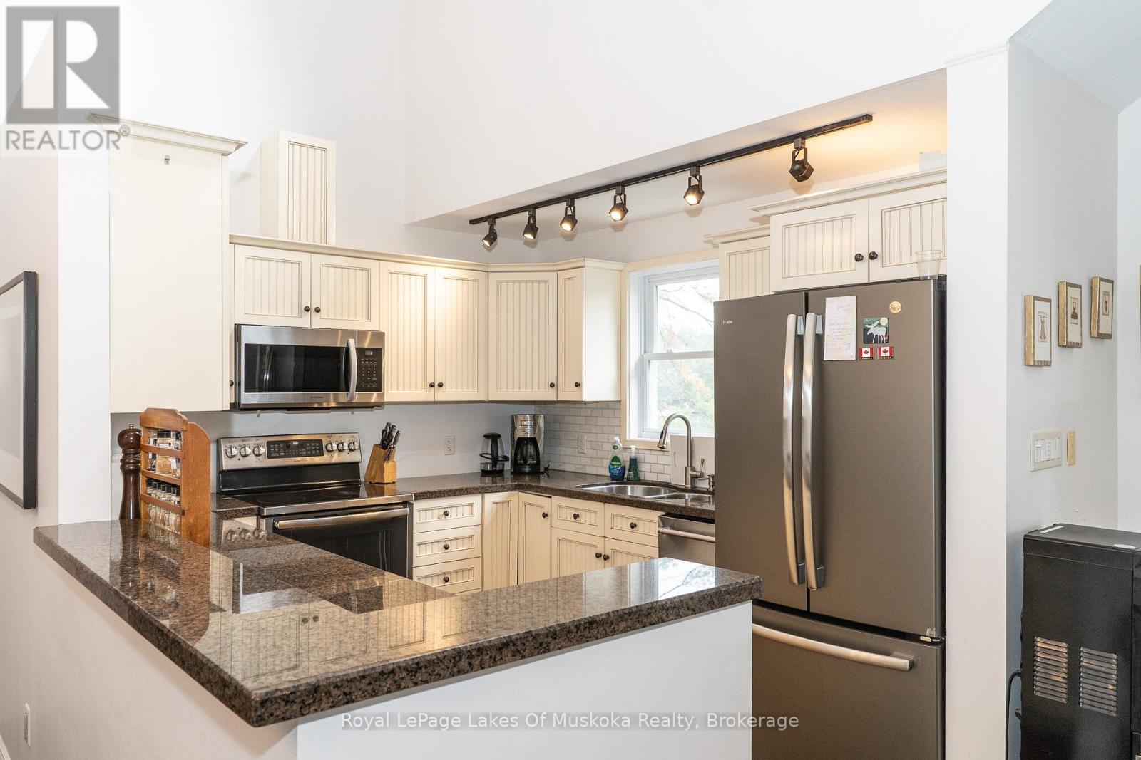 49 Pinetree Road, Gravenhurst, Ontario  P1P 1R2 - Photo 10 - X13019996