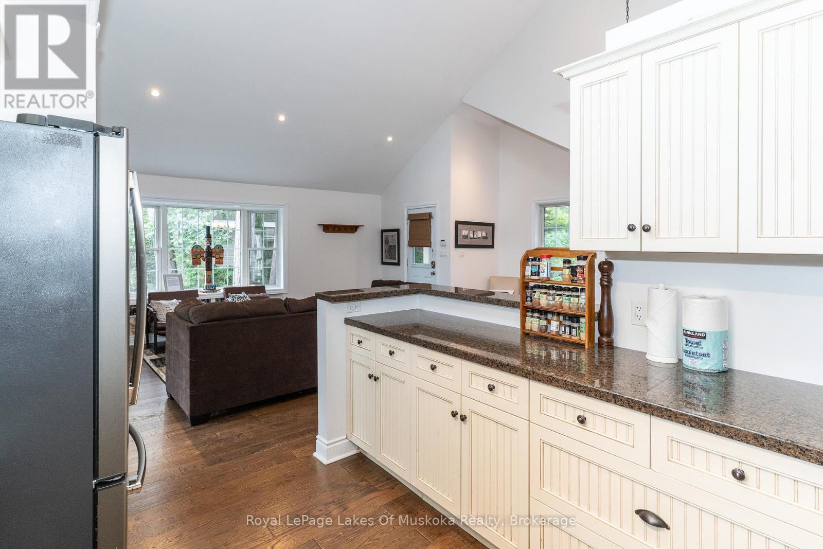 49 Pinetree Road, Gravenhurst, Ontario  P1P 1R2 - Photo 12 - X13019996