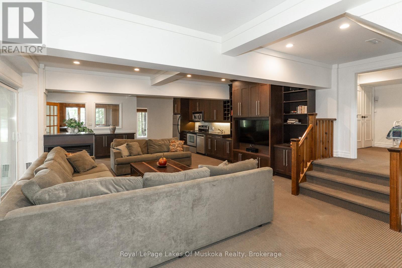 51 Pinetree Road, Gravenhurst, Ontario  P1P 1R2 - Photo 5 - X13019998