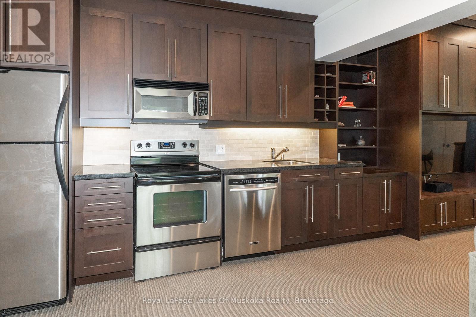 51 Pinetree Road, Gravenhurst, Ontario  P1P 1R2 - Photo 9 - X13019998