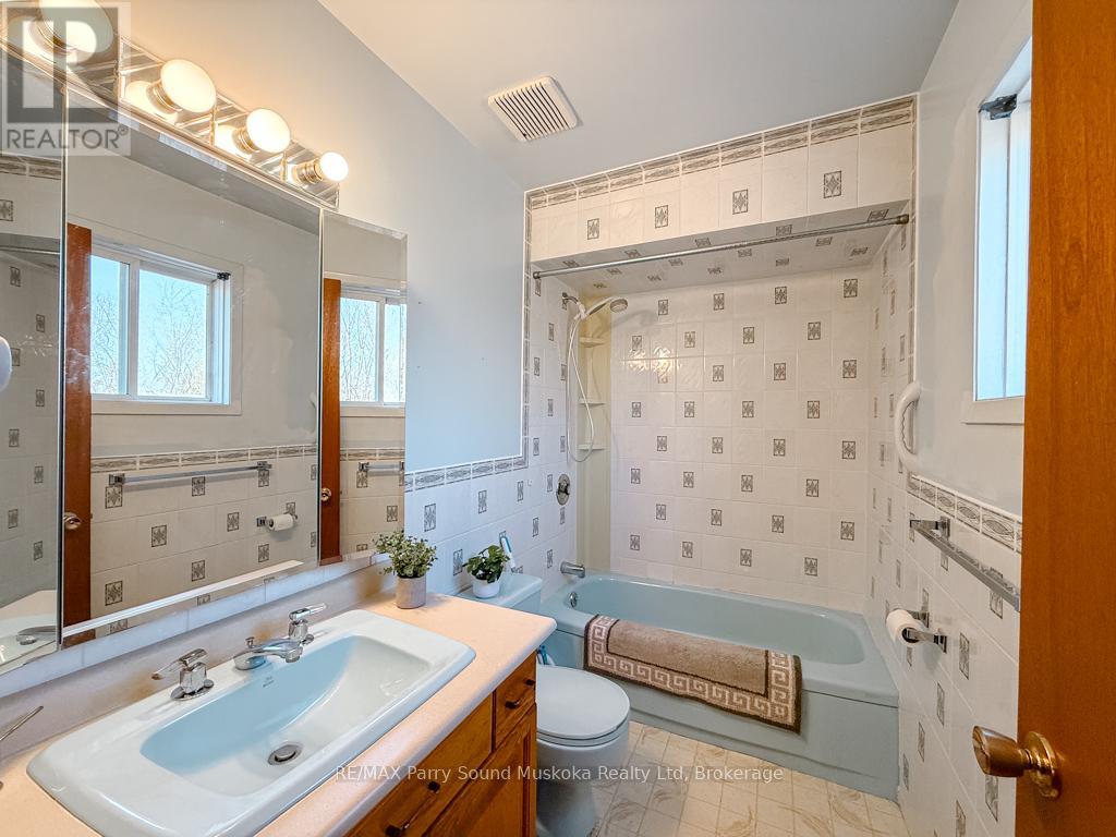 57 Quinn Road, Whitestone, Ontario  P0A 1G0 - Photo 22 - X13020148