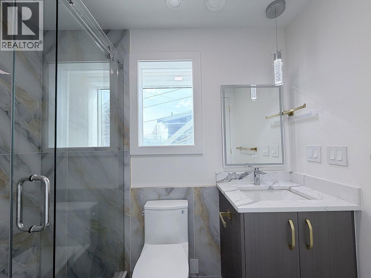 10xx E 62nd Ave Vancouver Bc, Vancouver, British Columbia  V5X 2H1 - Photo 3 - R3113221