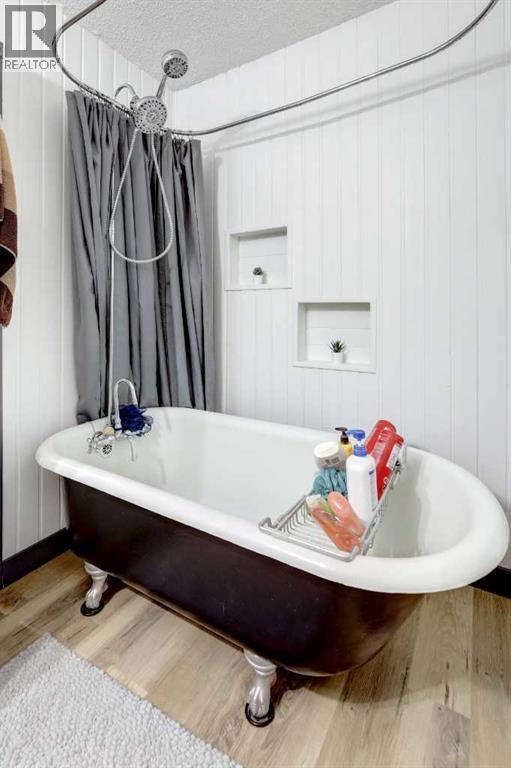 1816 Meadowbrook Drive SE, Airdrie, Alberta  T4A 1V4 - Photo 18 - A2290825