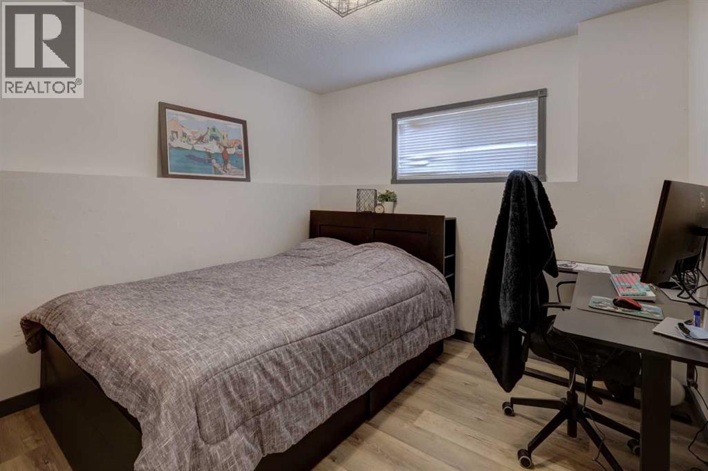 1816 Meadowbrook Drive SE, Airdrie, Alberta  T4A 1V4 - Photo 21 - A2290825