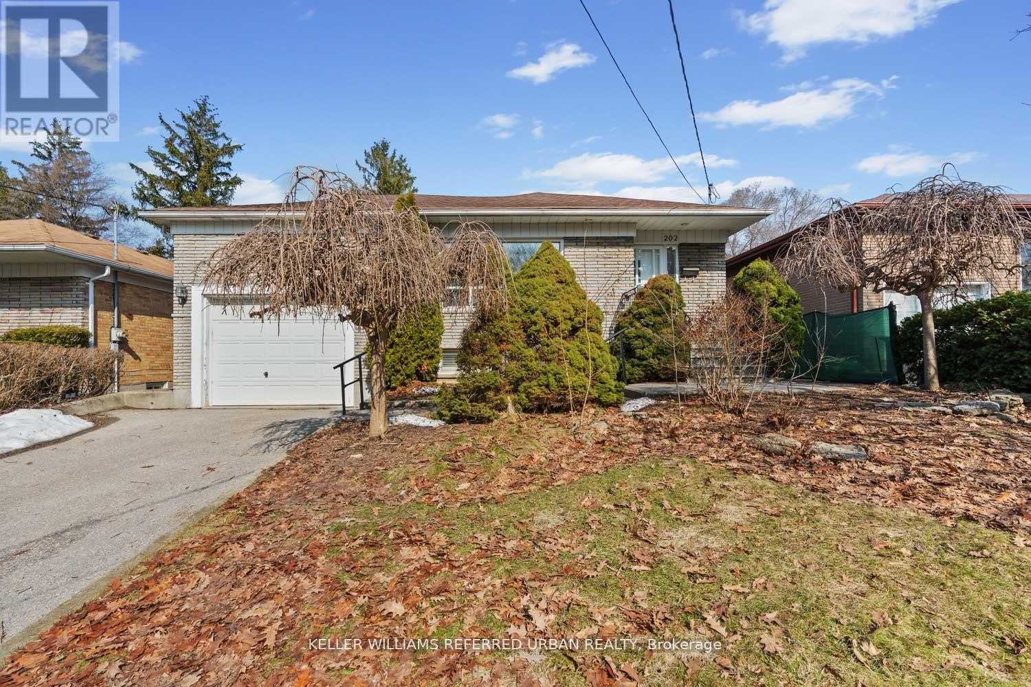 202 Park Home Avenue, Toronto, Ontario  M2R 1A2 - Photo 38 - C13019900