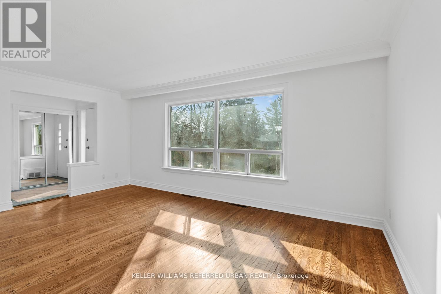 202 Park Home Avenue, Toronto, Ontario  M2R 1A2 - Photo 7 - C13019900