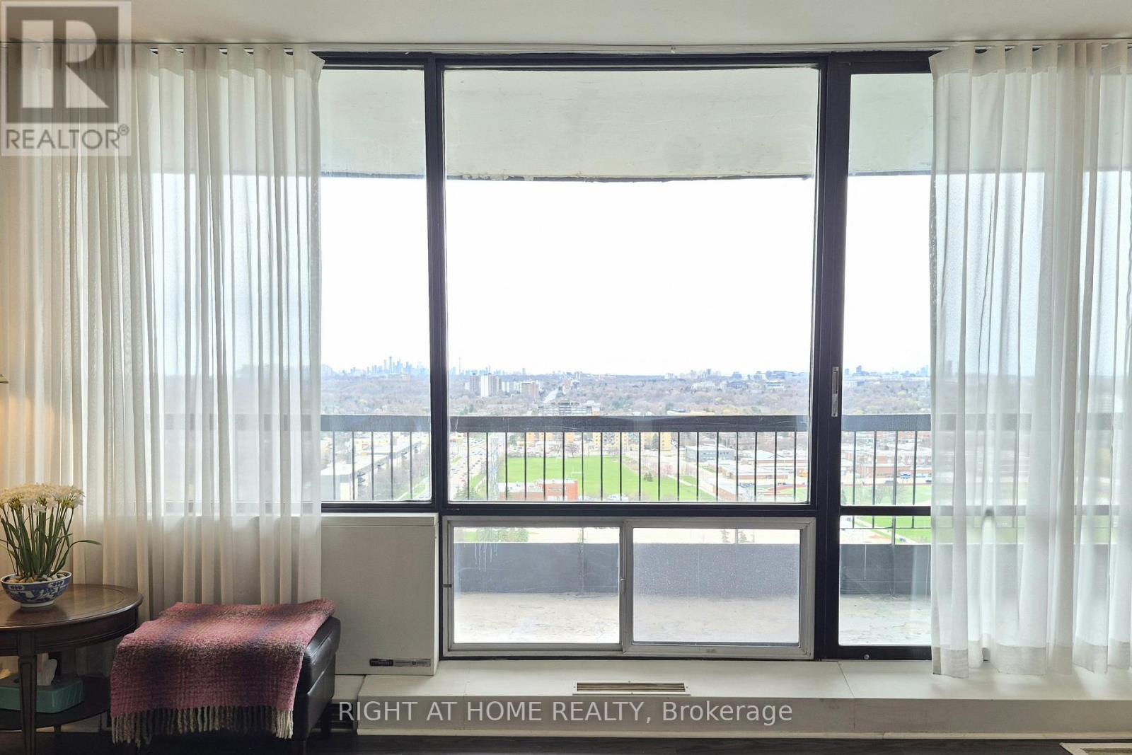 2605 - 135 Antibes Drive, Toronto, Ontario  M2R 2Z1 - Photo 5 - C13019934