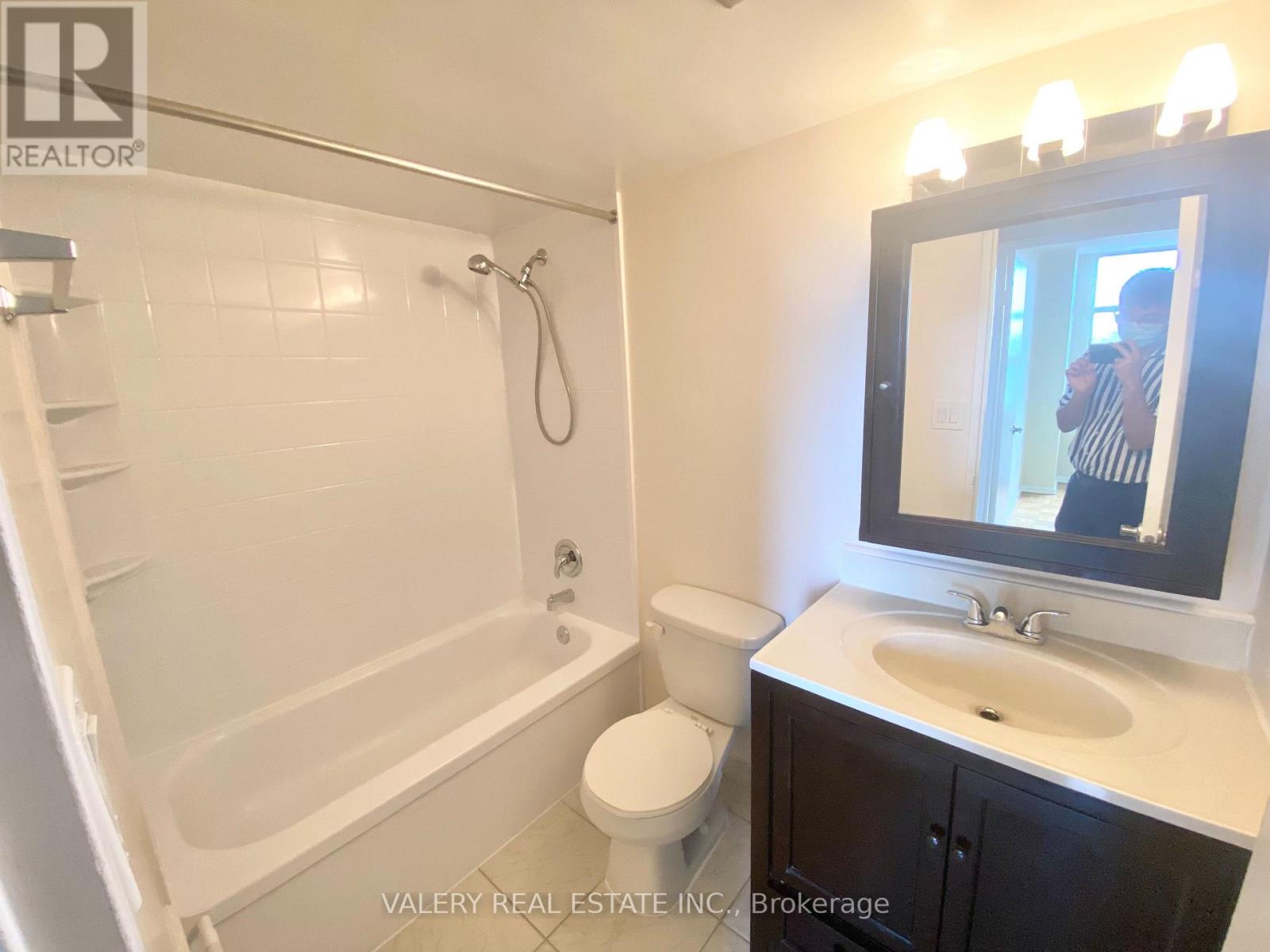 711 - 10 Edgecliff Golfway, Toronto, Ontario  M3C 3A3 - Photo 6 - C13019952