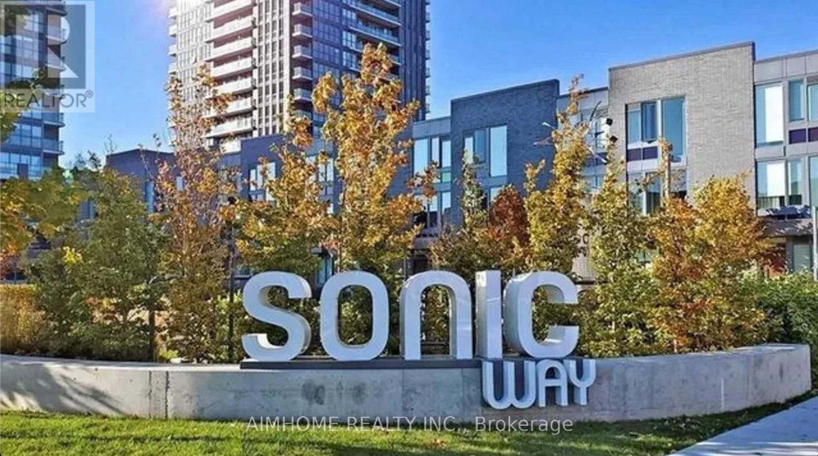 405 - 2 SONIC WAY, Toronto, Ontario