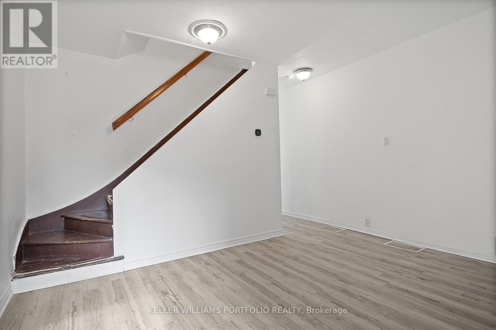 58 Manning Avenue, Toronto, Ontario  M6J 2K5 - Photo 13 - C13020054