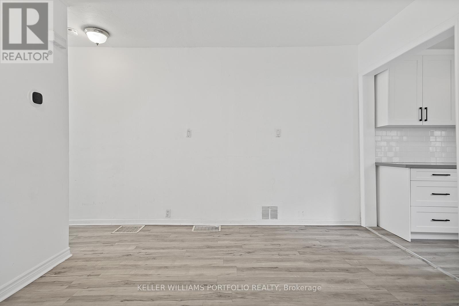 58 Manning Avenue, Toronto, Ontario  M6J 2K5 - Photo 15 - C13020054