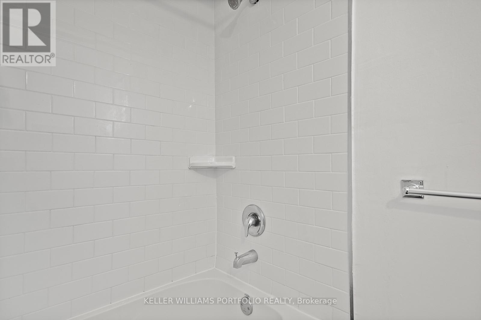 58 Manning Avenue, Toronto, Ontario  M6J 2K5 - Photo 25 - C13020054