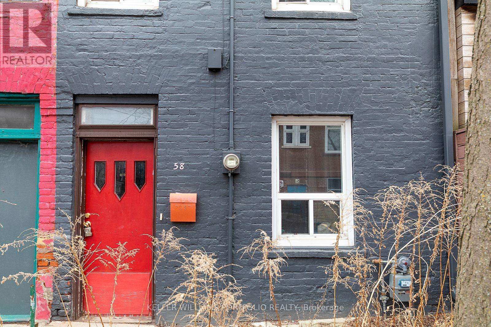 58 Manning Avenue, Toronto, Ontario  M6J 2K5 - Photo 6 - C13020054