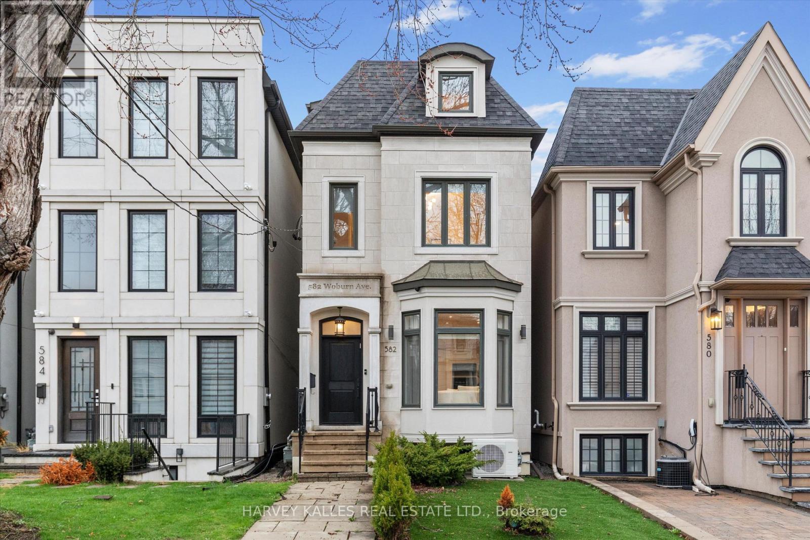 582 WOBURN AVENUE, Toronto, Ontario