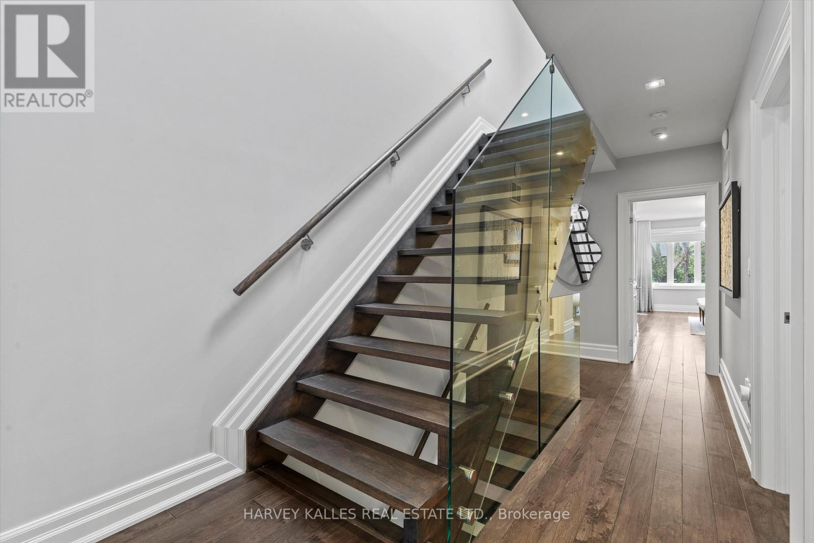 582 Woburn Avenue, Toronto, Ontario  M5M 1L9 - Photo 29 - C13020094