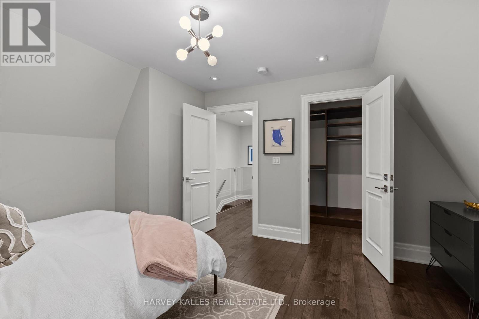 582 Woburn Avenue, Toronto, Ontario  M5M 1L9 - Photo 33 - C13020094