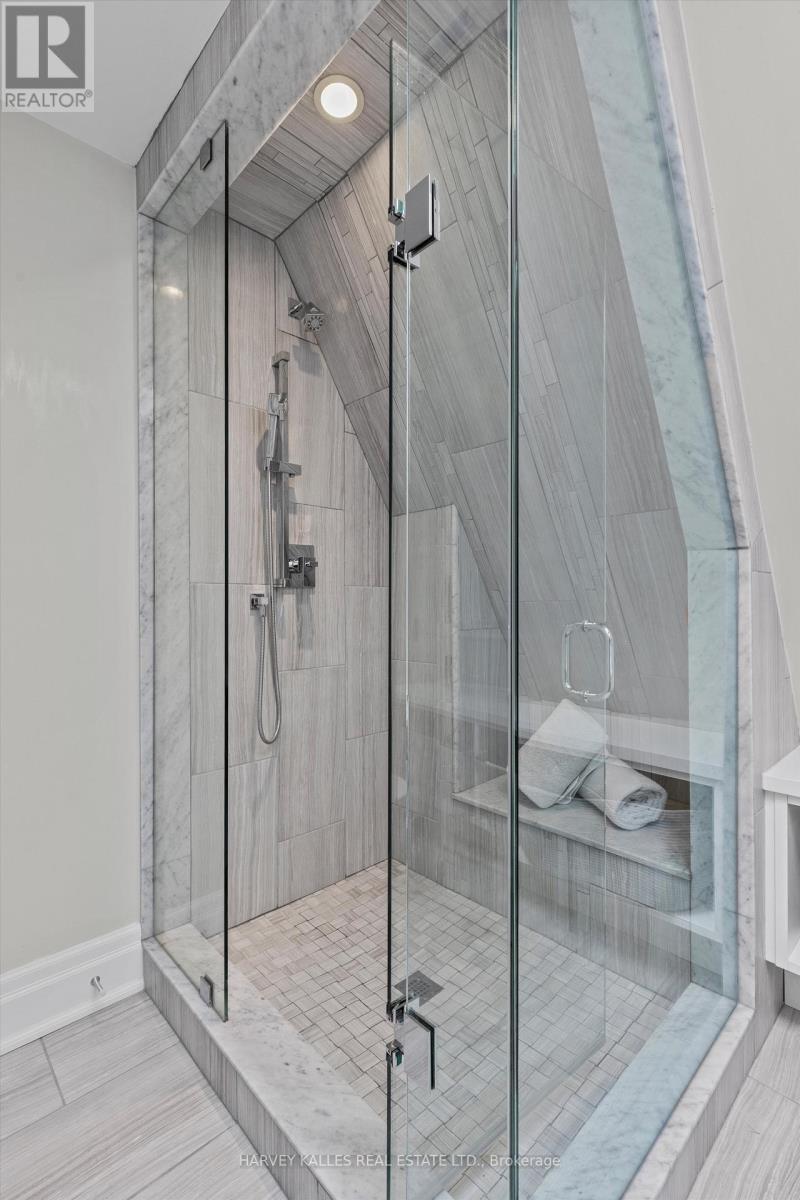 582 Woburn Avenue, Toronto, Ontario  M5M 1L9 - Photo 34 - C13020094