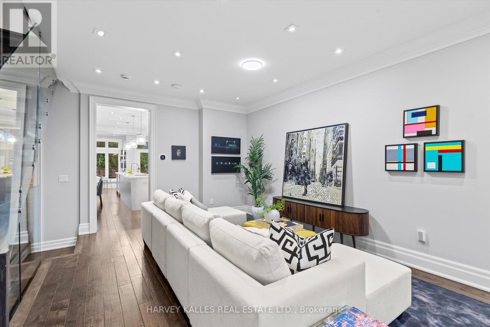 582 Woburn Avenue, Toronto, Ontario  M5M 1L9 - Photo 5 - C13020094