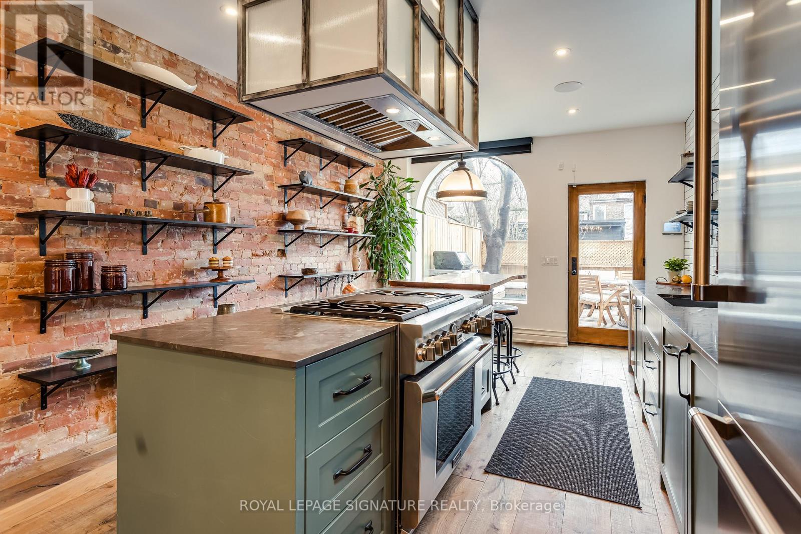 88 Grace Street, Toronto, Ontario  M6J 2S2 - Photo 17 - C13020106