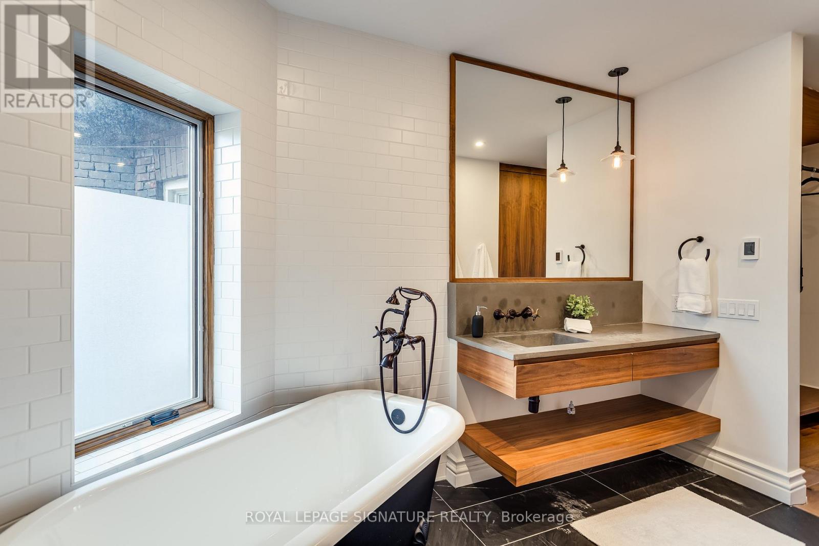 88 Grace Street, Toronto, Ontario  M6J 2S2 - Photo 26 - C13020106