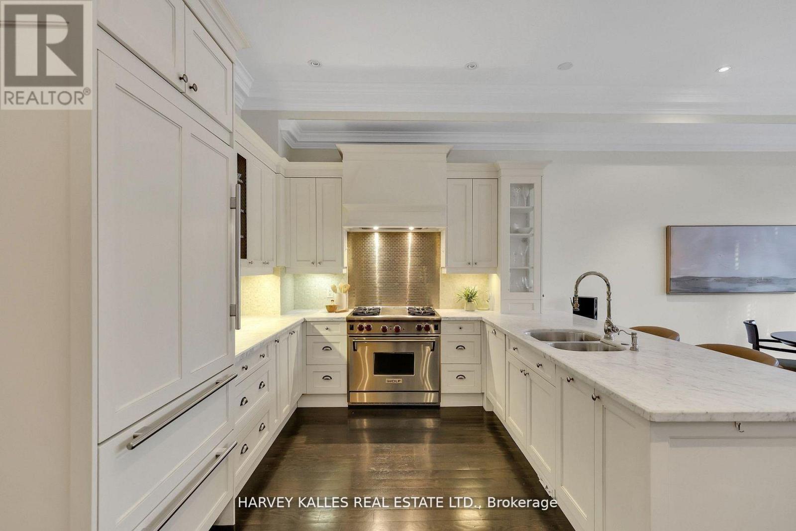 39 Gormley Avenue, Toronto, Ontario  M4V 1Y9 - Photo 13 - C13020112