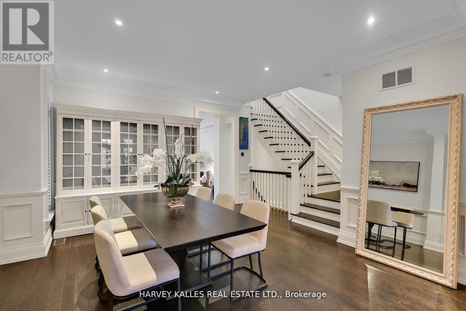 39 Gormley Avenue, Toronto, Ontario  M4V 1Y9 - Photo 9 - C13020112