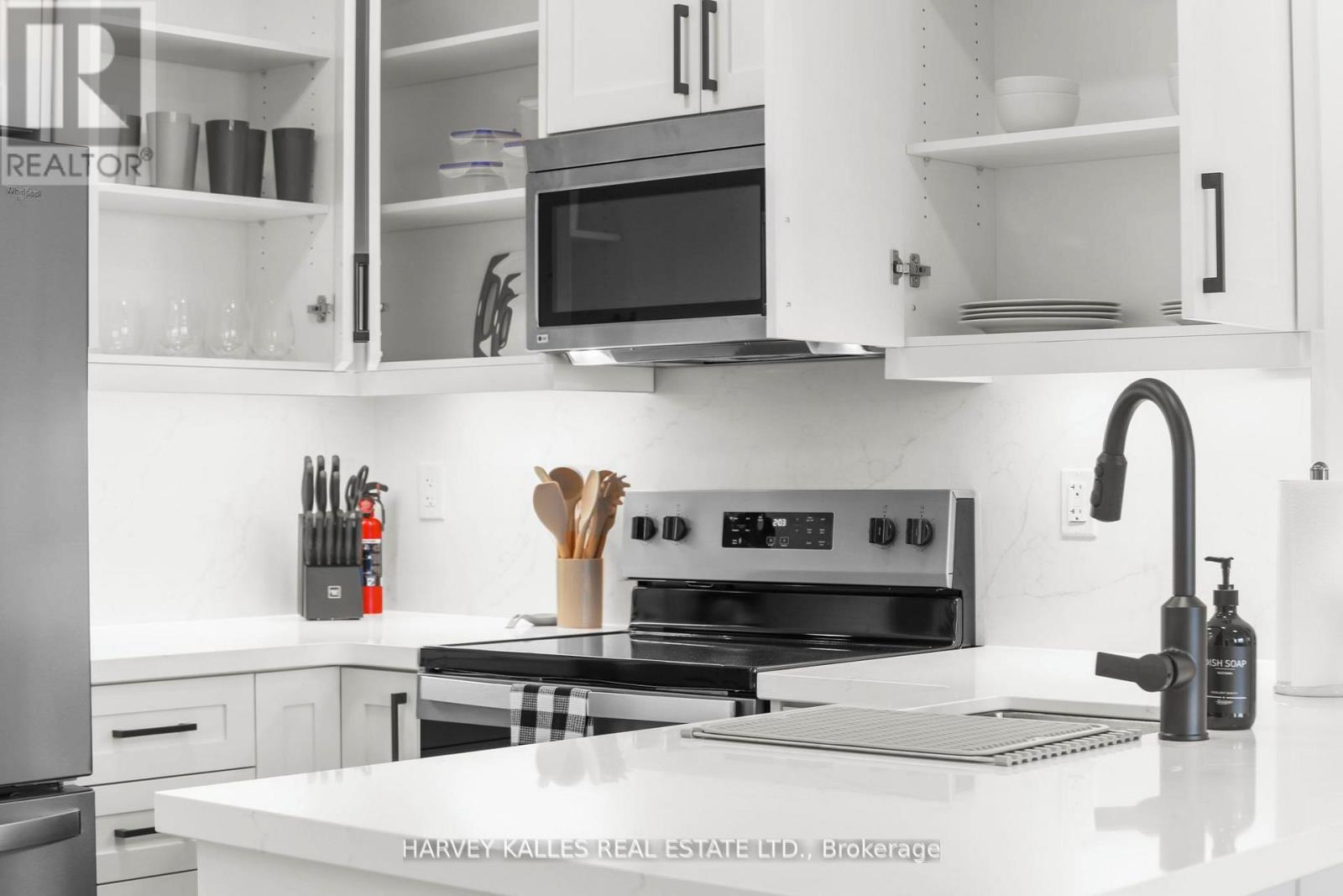 1606 - 18 Yorkville Avenue, Toronto, Ontario  M4W 0B1 - Photo 15 - C13020116