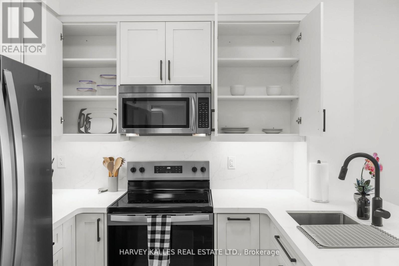 1606 - 18 Yorkville Avenue, Toronto, Ontario  M4W 0B1 - Photo 16 - C13020116