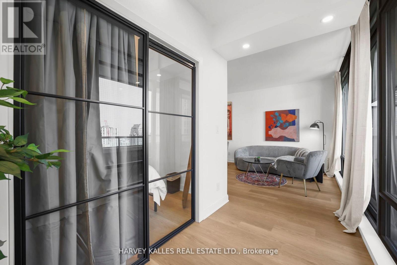 1606 - 18 Yorkville Avenue, Toronto, Ontario  M4W 0B1 - Photo 23 - C13020116