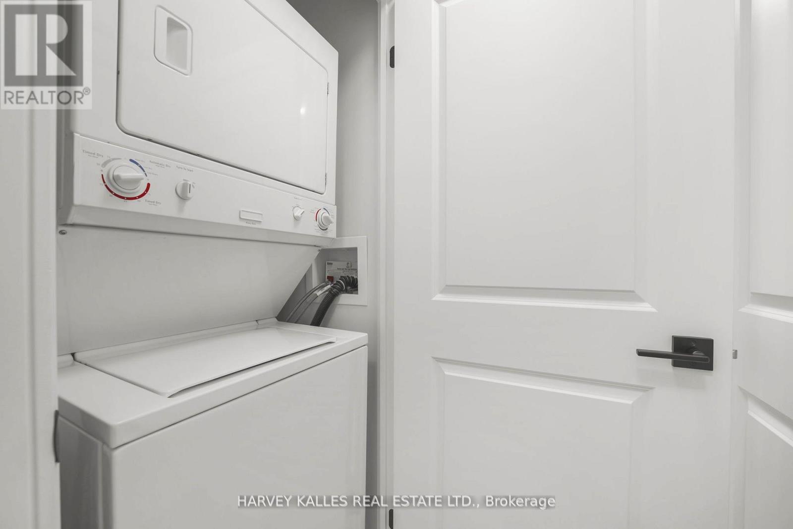 1606 - 18 Yorkville Avenue, Toronto, Ontario  M4W 0B1 - Photo 35 - C13020116