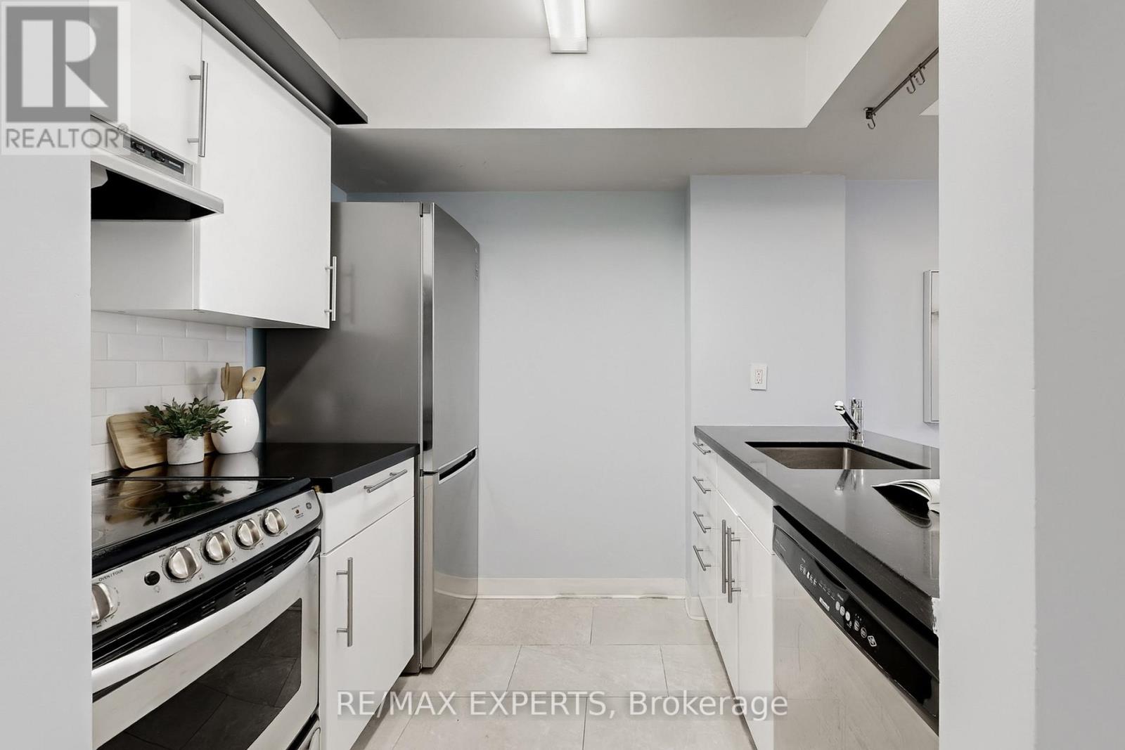 272 - 3 Everson Drive, Toronto, Ontario  M2N 7C2 - Photo 15 - C13020188