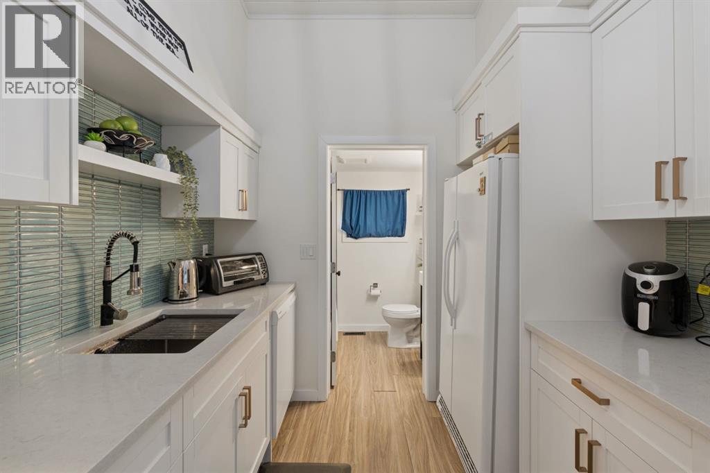 5019 52 Street, Sylvan Lake, Alberta  T4S 1E4 - Photo 27 - A2303454