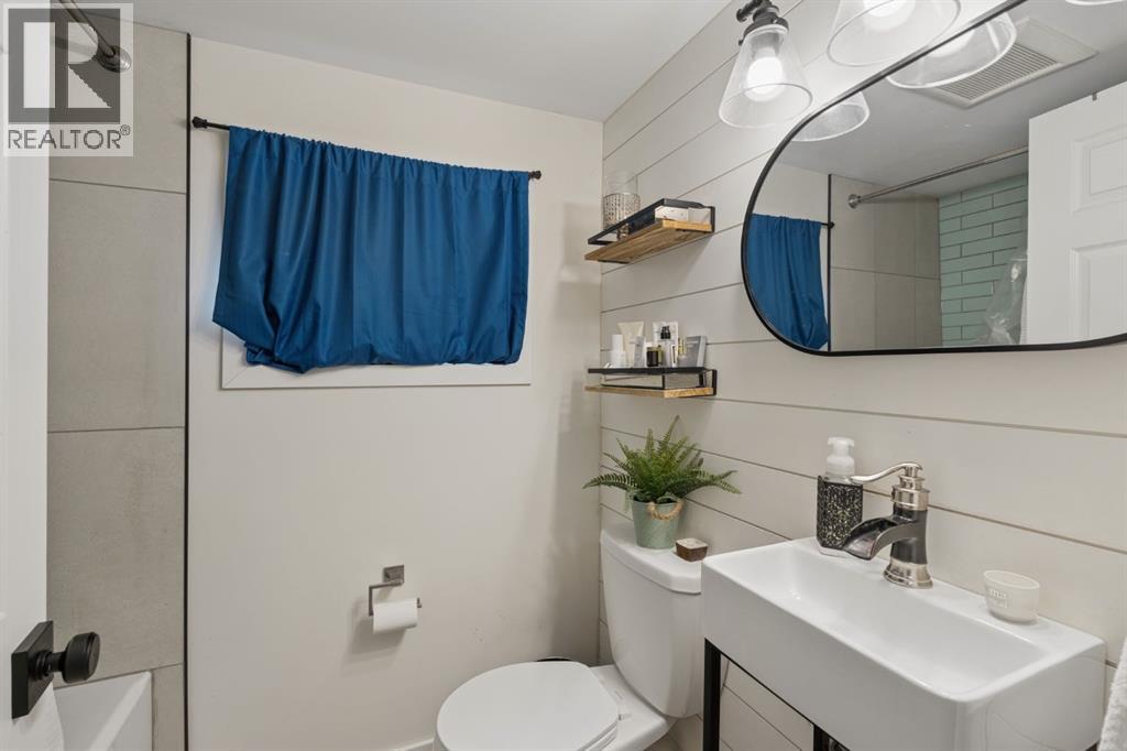 5019 52 Street, Sylvan Lake, Alberta  T4S 1E4 - Photo 25 - A2303454