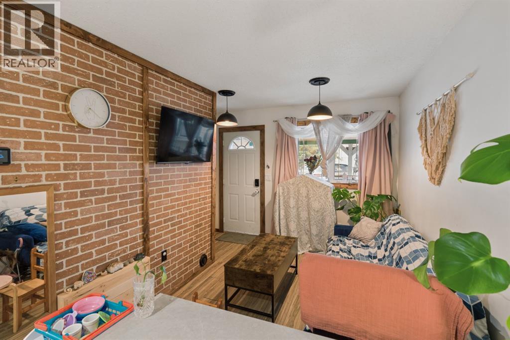 5019 52 Street, Sylvan Lake, Alberta  T4S 1E4 - Photo 37 - A2303454