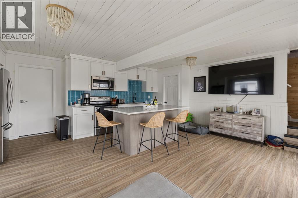 5019 52 Street, Sylvan Lake, Alberta  T4S 1E4 - Photo 5 - A2303454