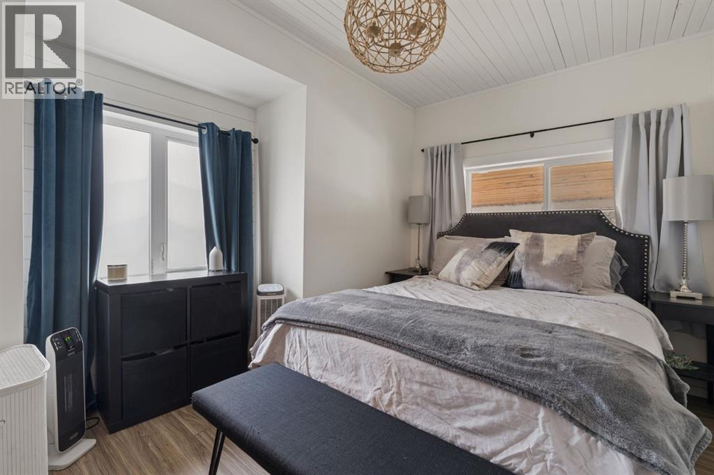 5019 52 Street, Sylvan Lake, Alberta  T4S 1E4 - Photo 32 - A2303454