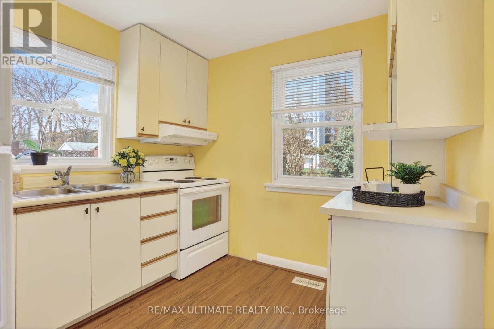 128 Woodfern Drive, Toronto, Ontario  M1K 2L5 - Photo 15 - E13019976