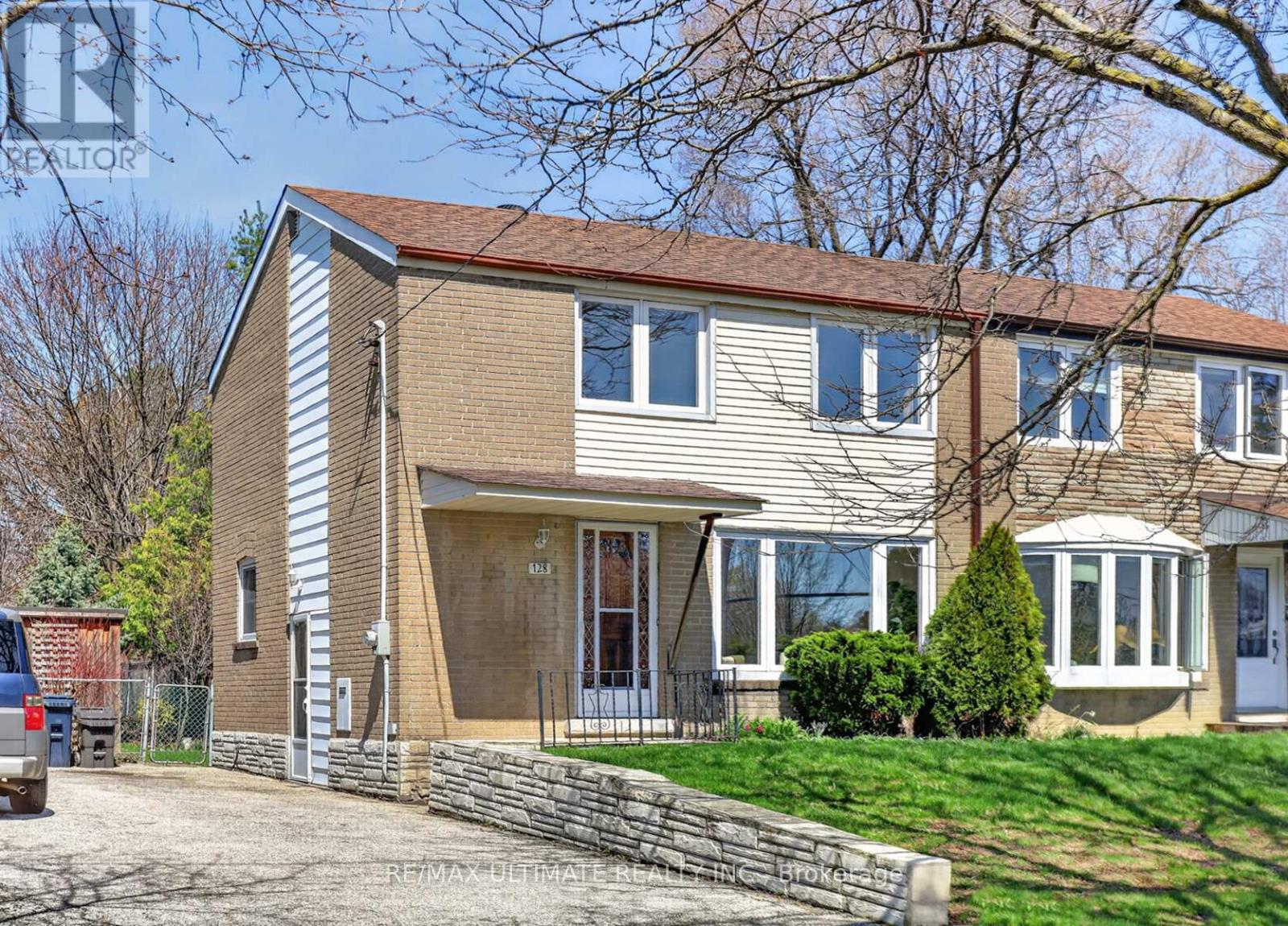 128 Woodfern Drive, Toronto, Ontario  M1K 2L5 - Photo 2 - E13019976