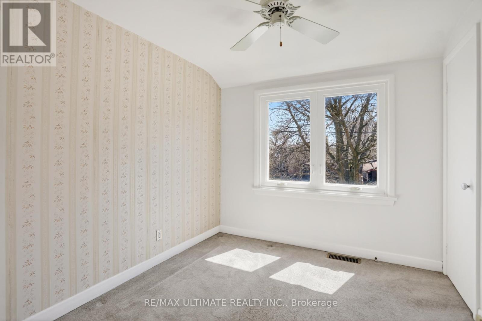 128 Woodfern Drive, Toronto, Ontario  M1K 2L5 - Photo 23 - E13019976